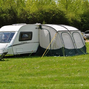 Camping & Caravanning at Gabriels Fishery, Kent